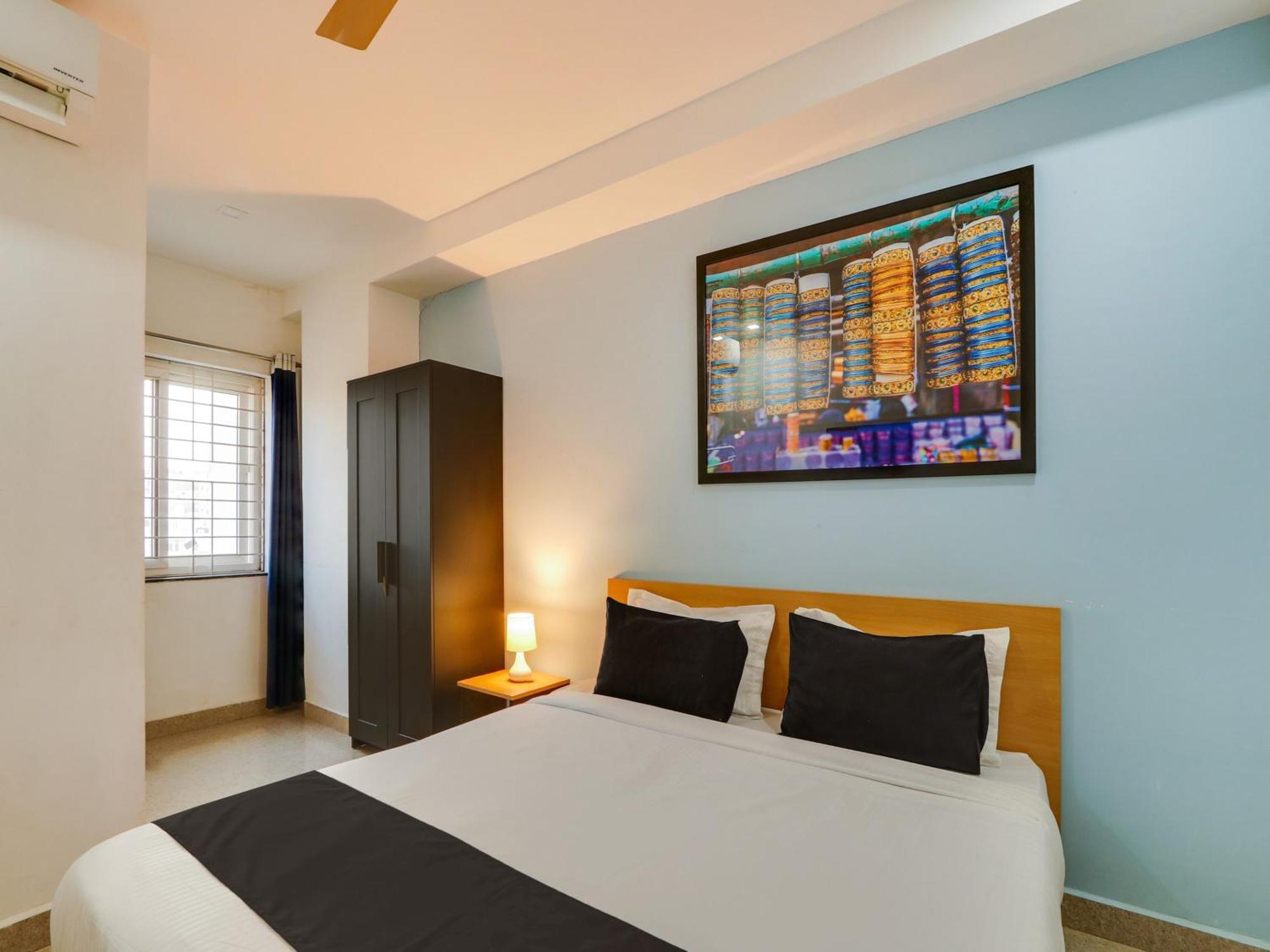 Super Townhouse Qualia Prime Hotel Near Nexus Mall حيدر أباد المظهر الخارجي الصورة