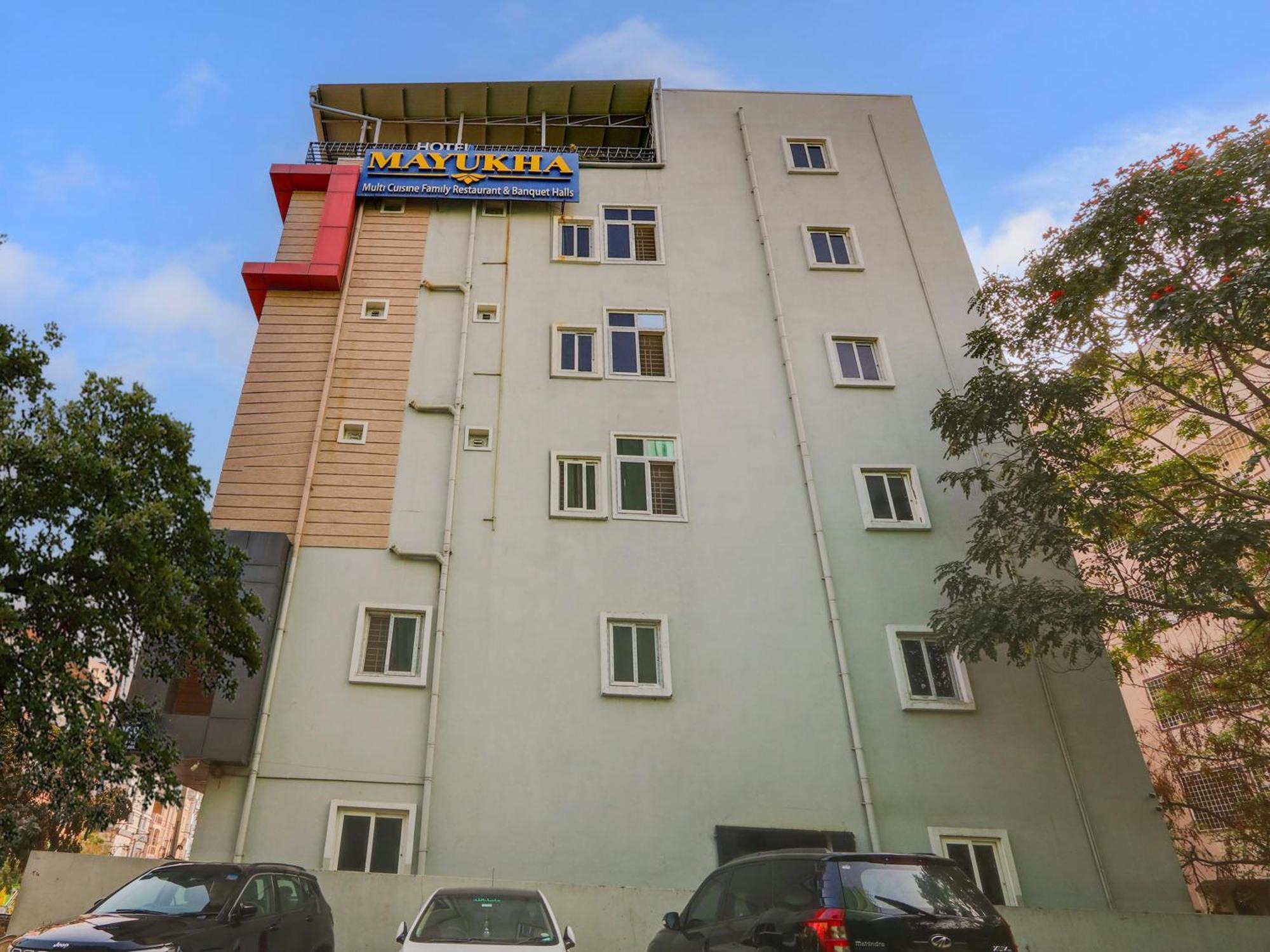 Super Townhouse Qualia Prime Hotel Near Nexus Mall حيدر أباد المظهر الخارجي الصورة